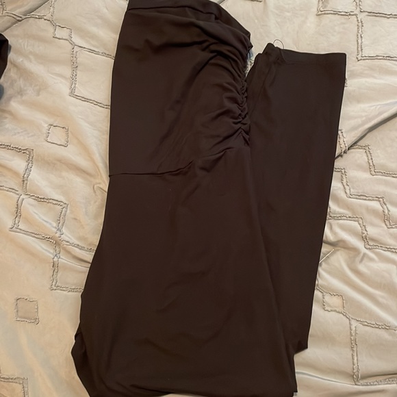 Maternity pant bundle - Picture 2 of 4